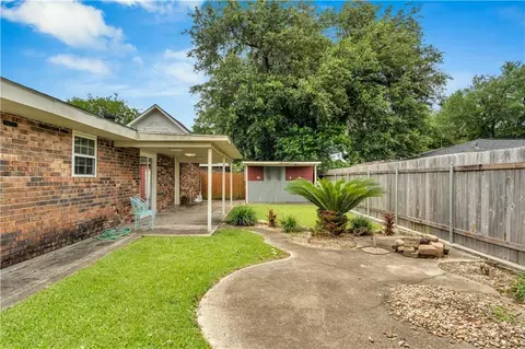 Exterior - 224 Saint Nicholas St, Luling, LA 70070 photo 3 of 3