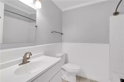 Bath - 224 Saint Nicholas St, Luling, LA 70070 photo 1 of 2