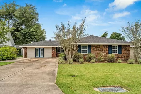 224 Saint Nicholas St, Luling, LA 70070