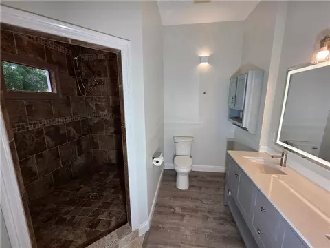 Bath - 424 E Magee St, Covington, LA 70433 photo 2 of 4