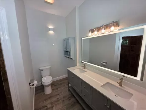 Bath - 424 E Magee St, Covington, LA 70433 photo 1 of 4