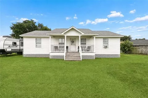 444 W Harding St, Destrehan, LA 70047