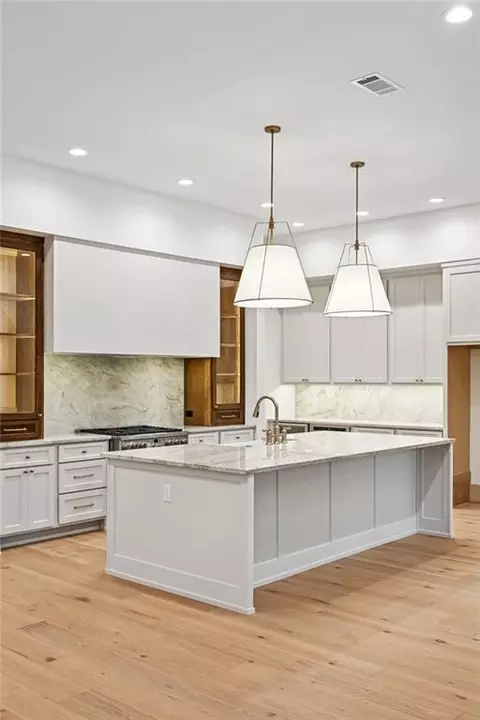 Kitchen - 4276 Cypress Point Dr, Covington, LA 70433 photo 1 of 2