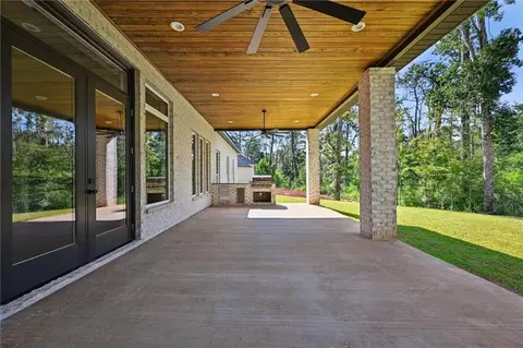 Exterior - 4276 Cypress Point Dr, Covington, LA 70433 photo 3 of 4