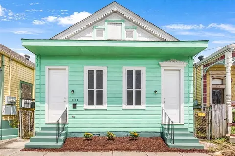 1337 Touro St, New Orleans, LA 70116