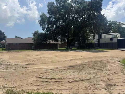 840 Bonnabel Apt A Blvd, Metairie, LA 70005