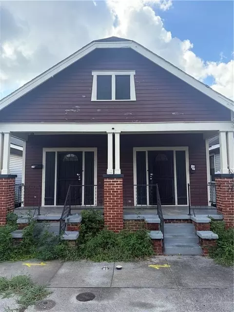 1025 27 Lamanche St, New Orleans, LA 70117