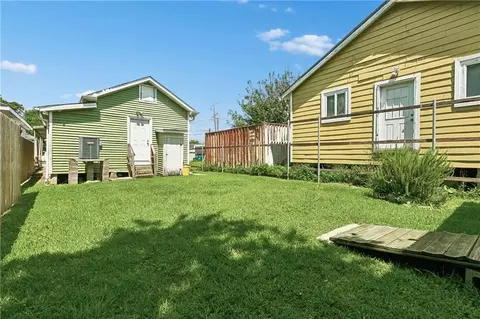 Exterior - 413 3rd Ave, Harvey, LA 70058 photo 3 of 4