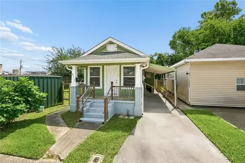 Exterior - 413 3rd Ave, Harvey, LA 70058 photo 2 of 4