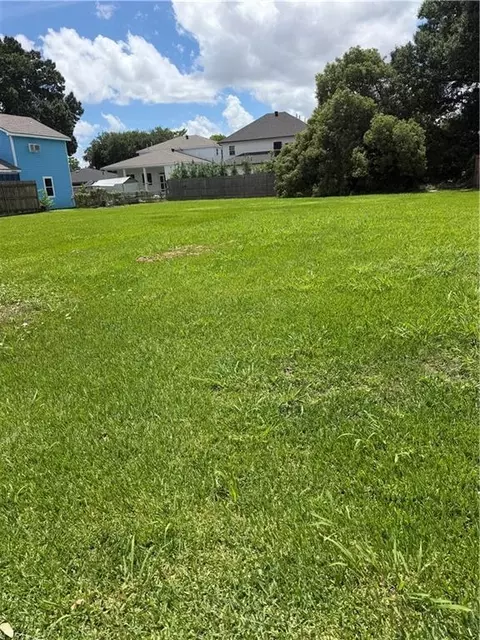 524 Papworth Ave, Metairie, LA 70005