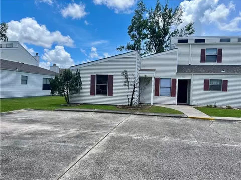 225 Putters Ln #225, Slidell, LA 70460