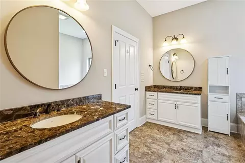 Bath - 342 Nicklaus Dr, Slidell, LA 70458 photo 2 of 3