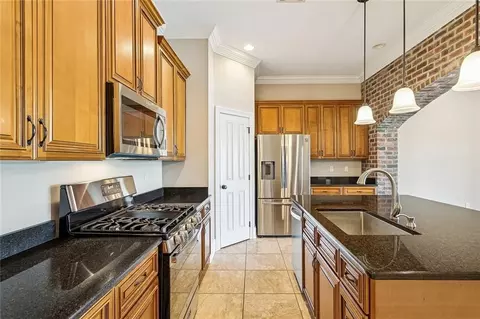 Kitchen - 342 Nicklaus Dr, Slidell, LA 70458 photo 2 of 2