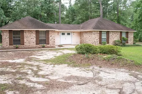 31074 Shannon Dr, Lacombe, LA 70445