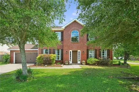 600 Fairway Ct, Covington, LA 70435