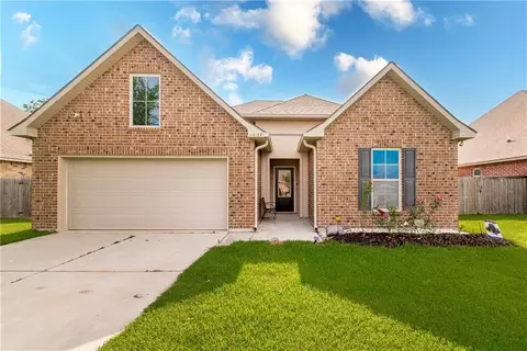 42087 Wood Ave, Ponchatoula, LA 70454
