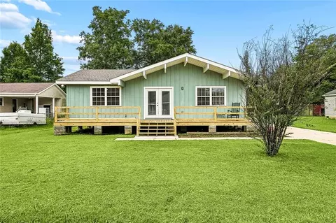 18024 Davie Dr, Ponchatoula, LA 70454