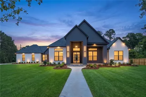 13131 Rue Chateau, Ponchatoula, LA 70454