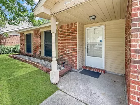 Exterior - 310 Foxcroft Dr, Slidell, LA 70461 photo 3 of 5