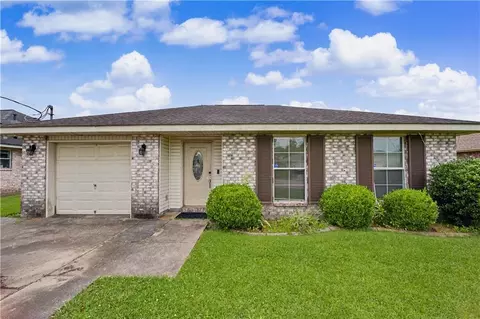 49 Diane Pl, Saint Rose, LA 70087