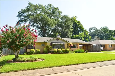 1507 Plantation Dr, Alexandria, LA 71301