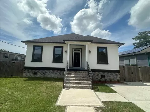 1731 Pratt Dr, New Orleans, LA 70122
