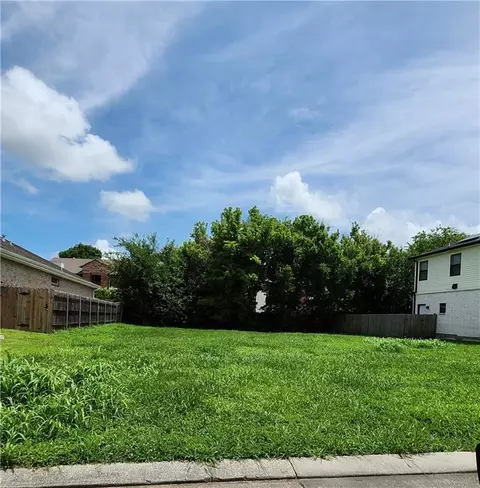 12520 Carmel Pl, New Orleans, LA 70128
