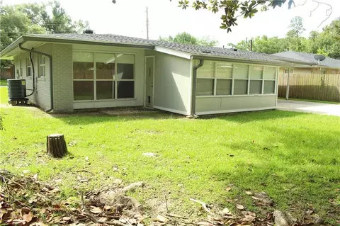 Exterior - 3747 Myrtle St, Slidell, LA 70458 photo 6 of 13