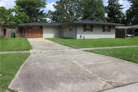 Exterior - 3747 Myrtle St, Slidell, LA 70458 photo 11 of 13
