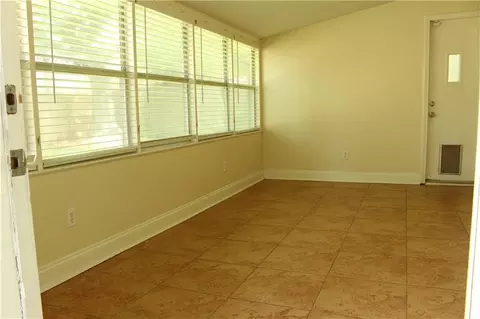 Living - 3747 Myrtle St, Slidell, LA 70458 photo 3 of 6