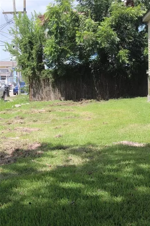 3335 Washington Ave, New Orleans, LA 70125