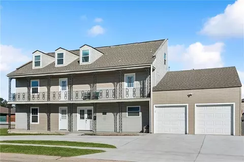 3751 Marion Ave, Metairie, LA 70002