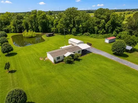 978 1181 Hwy, Plaucheville, LA 71362