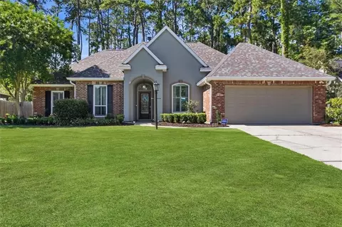689 Sweet Bay Dr, Mandeville, LA 70448