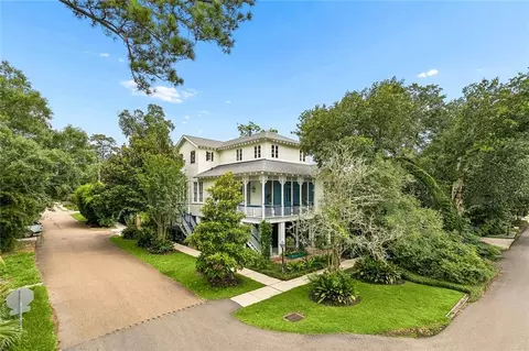 147 Marigny Ave, Mandeville, LA 70448