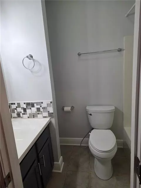 Bath - 70226 7th St, Covington, LA 70433 photo 3 of 4