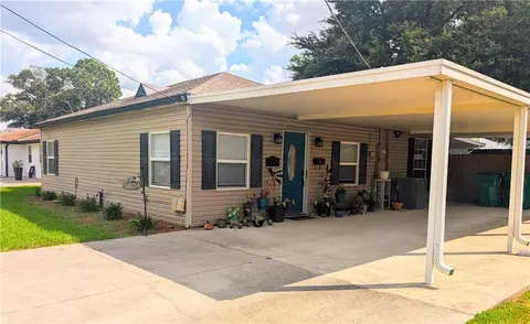 1604 Thomas St, Gretna, LA 70053