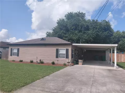 1604 Thomas St, Gretna, LA 70053
