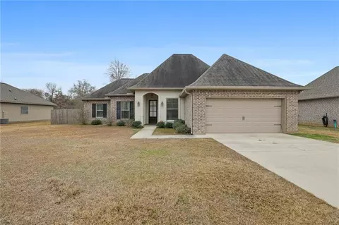 137 Marionbelle Dr, Ponchatoula, LA 70454