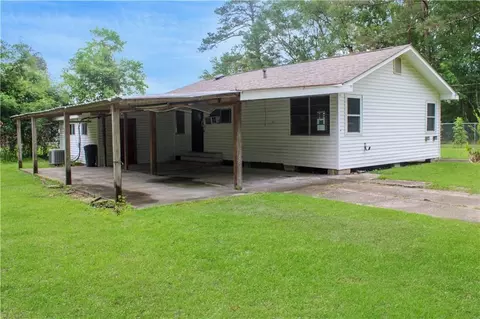 Exterior - 314 E 33rd St, Covington, LA 70433 photo 2 of 2