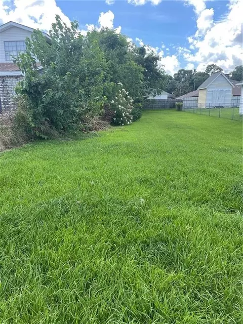 1330 Marshall Dr, Marrero, LA 70072