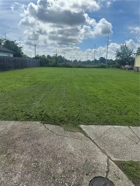 2513 Port St, New Orleans, LA 70117