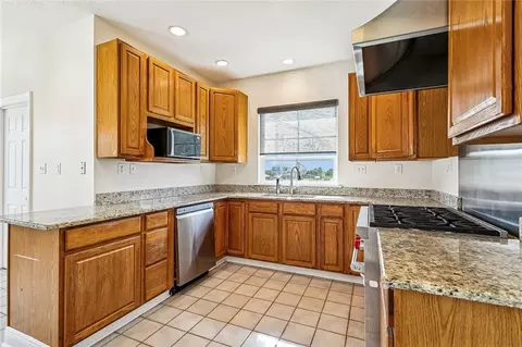 Kitchen - 112 Moray Dr, Slidell, LA 70461 photo 2 of 2