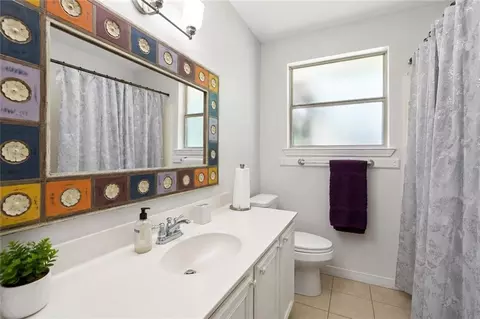 Bath - 412 Markham Dr, Slidell, LA 70458 photo 1 of 2