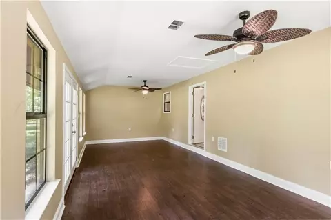 Living - 36621 Albin Rd, Independence, LA 70443 photo 5 of 5