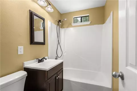 Bath - 36621 Albin Rd, Independence, LA 70443 photo 2 of 2