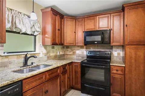 Kitchen - 36621 Albin Rd, Independence, LA 70443 photo 1 of 1