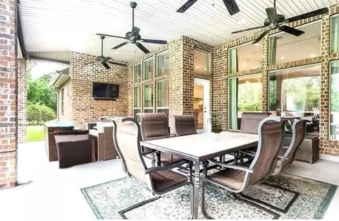 Exterior - 304 Dockside Dr, Slidell, LA 70461 photo 2 of 3