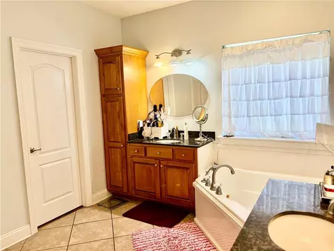 Bath - 304 Dockside Dr, Slidell, LA 70461 photo 2 of 5