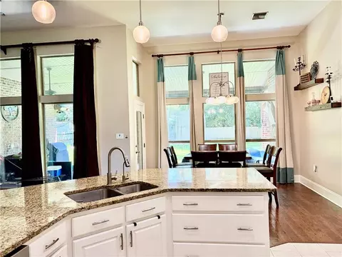 Kitchen - 304 Dockside Dr, Slidell, LA 70461 photo 2 of 5